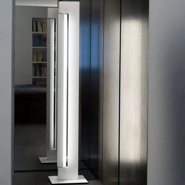 ARA LED DTW Floor Lamp