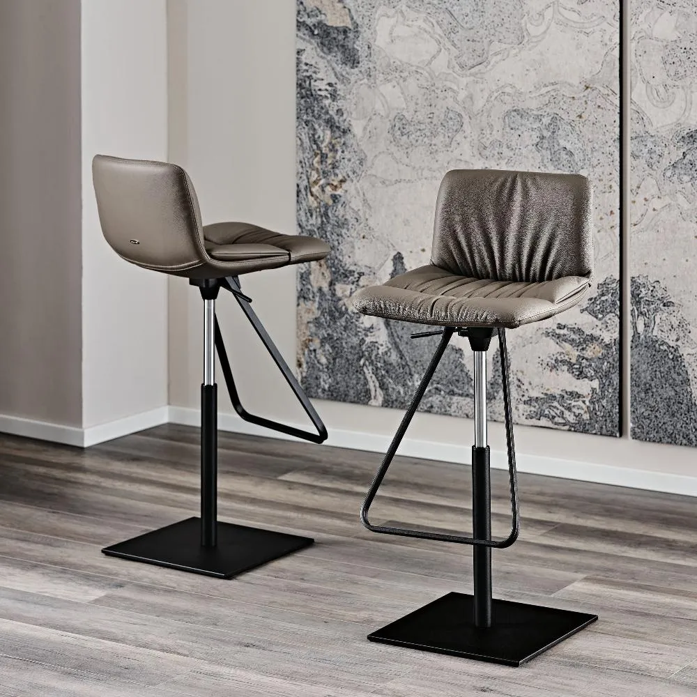 AXEL Adjustable Stool