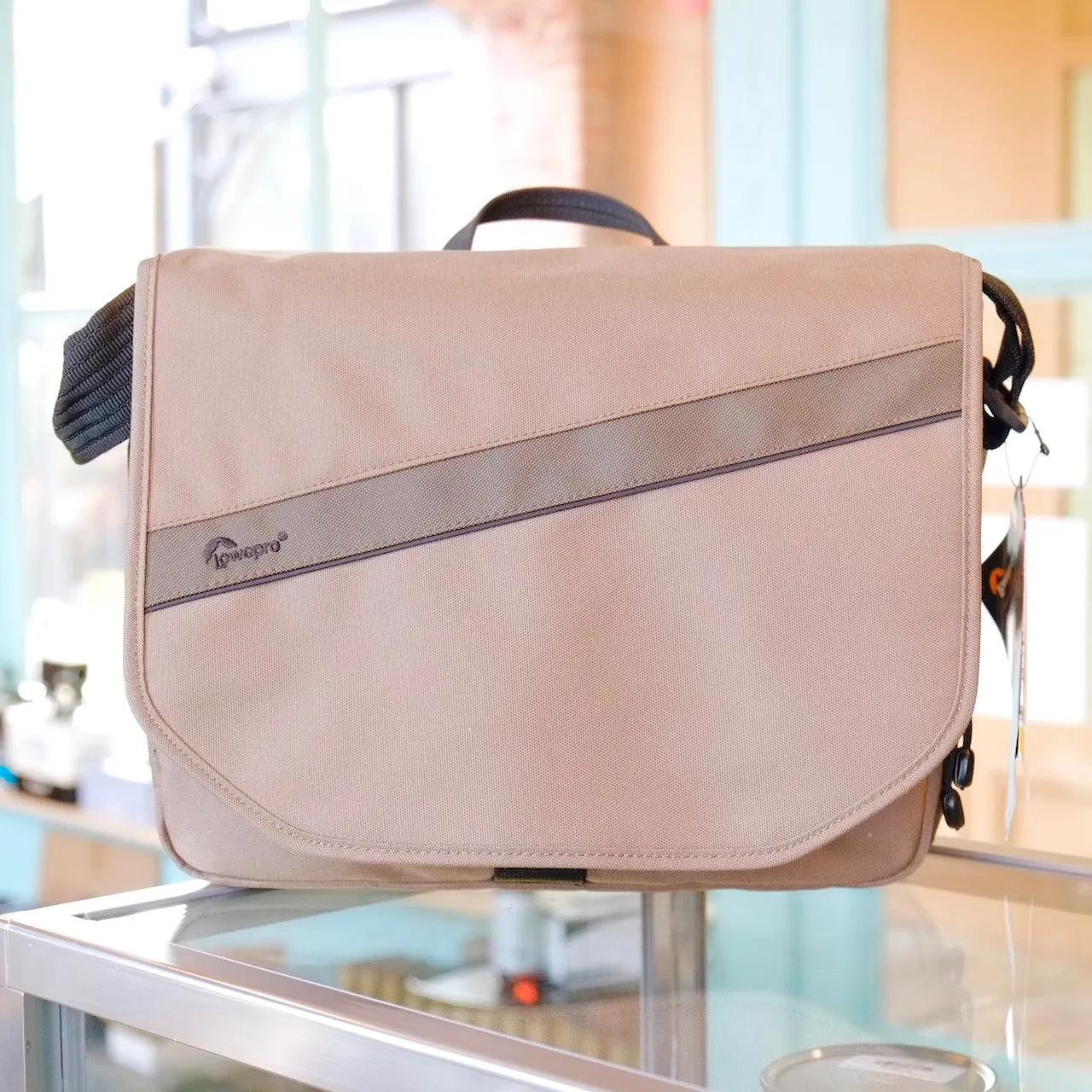 Lowepro Event Messenger 250