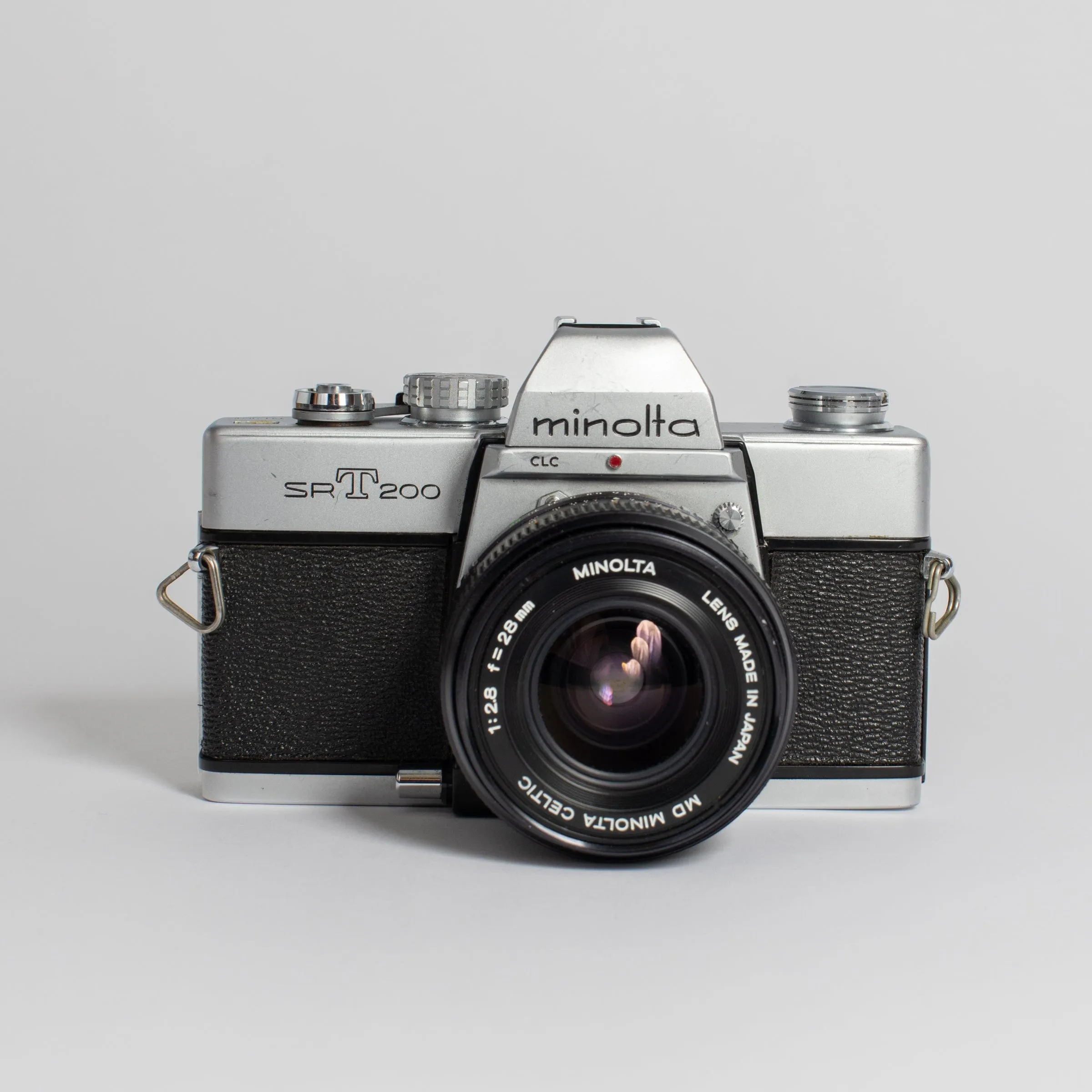 Minolta SRT200 w/ Minolta Celtic 28mm 2.8 MD