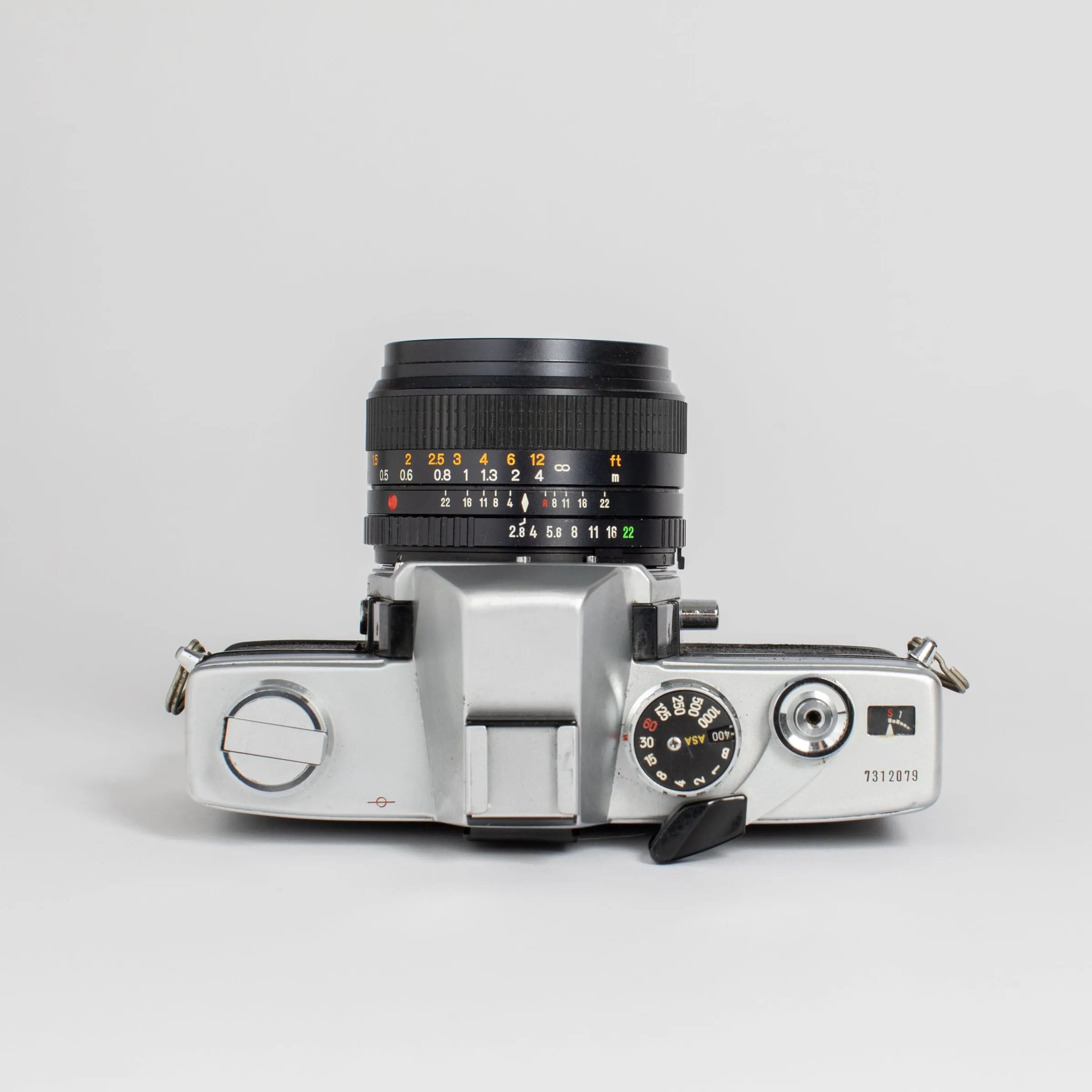 Minolta SRT200 w/ Minolta Celtic 28mm 2.8 MD