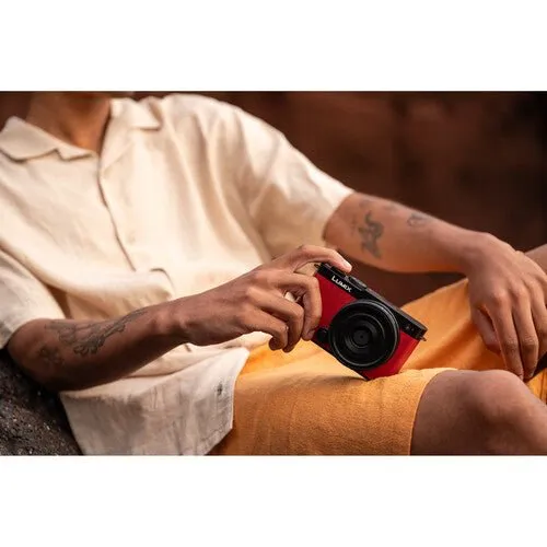 Panasonic Lumix S9 Mirrorless Camera with S 20-60mm f/3.5-5.6 Lens (Crimson Red)