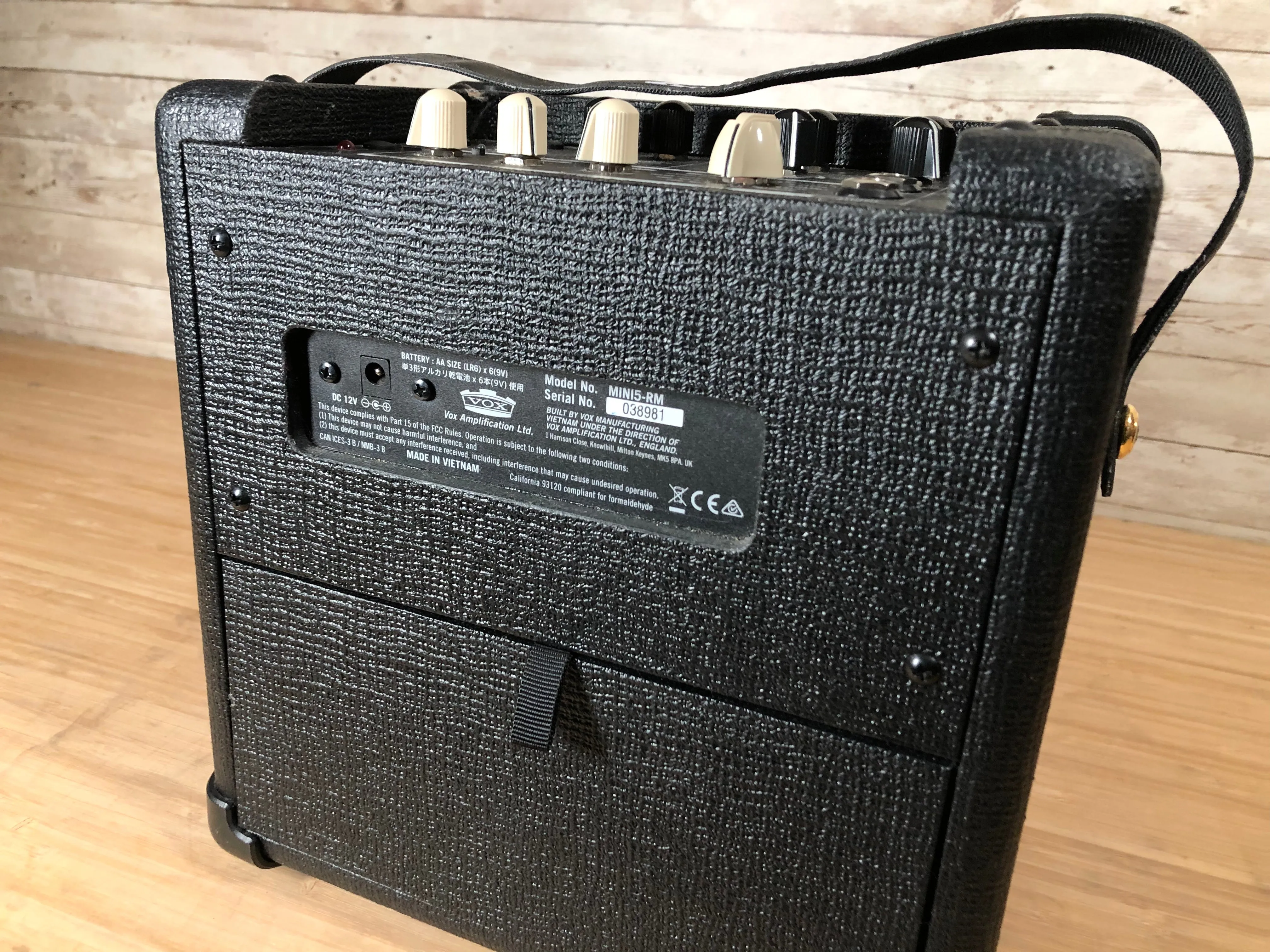 Vox Mini 5 Rhythm Portable Combo Amp Used